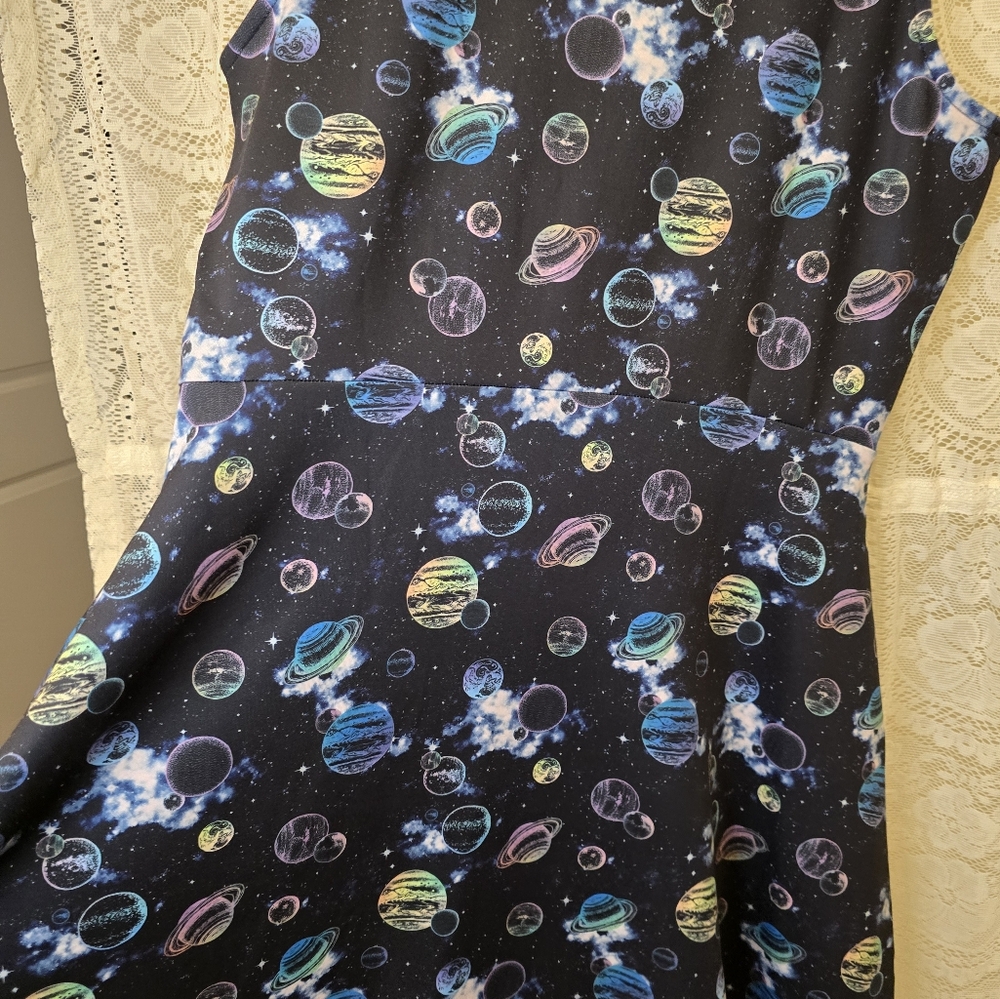 Hot Topic Cosmic Aura Dress, Womans Dress, 4 Planets Aop Tank Skater Dress, 1 - Picture 5 of 7